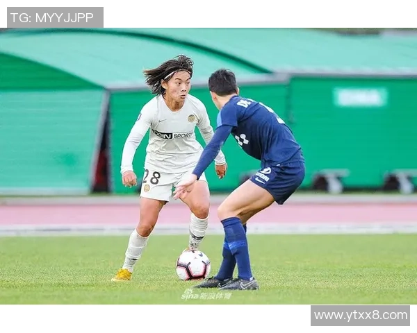 闲赋在家的足球明星如何利用闲暇时光提升个人技能与家庭生活 闲赋在家的足球明星如何利用闲暇时光提升个人技能与家庭生活