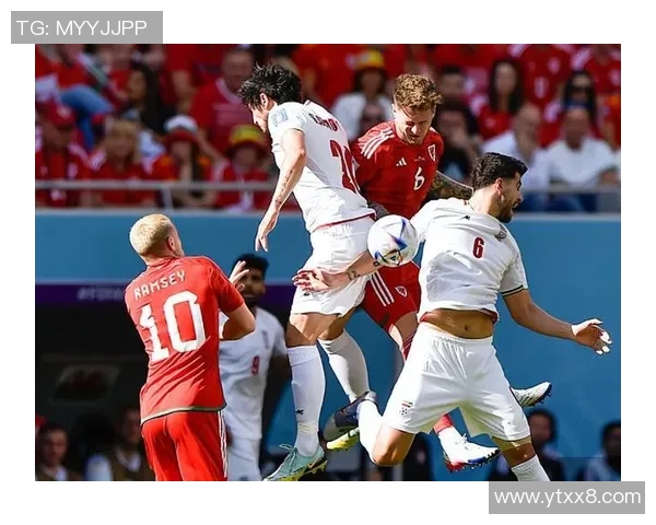 足球明星与路人互动的趣味选择游戏揭示球迷心声与偶像魅力